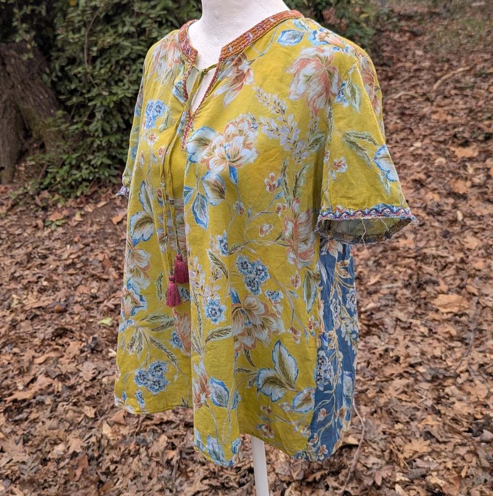 Johnny Was Workshop Mixed Print Floral Top Tassel Tie Neck Boho Chic SZ S